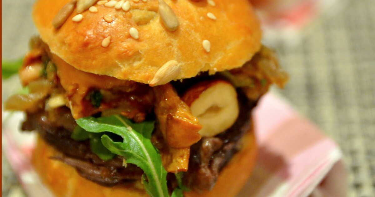 Découvrez le mini-burger forestier à la joue de bœuf : un délice à savourer