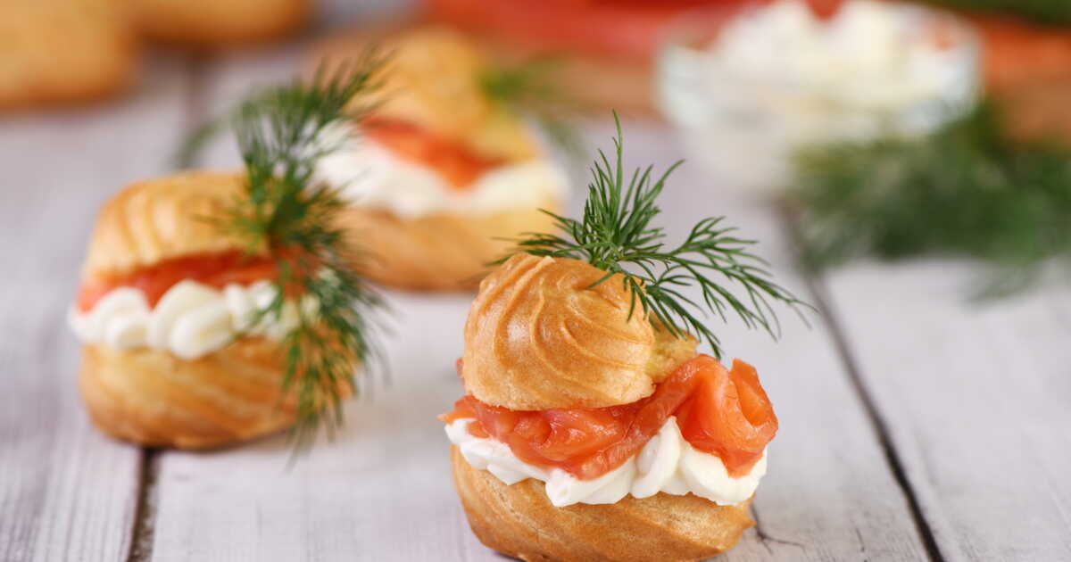 Mini choux au saumon fumé : l'apéritif parfait pour les fêtes