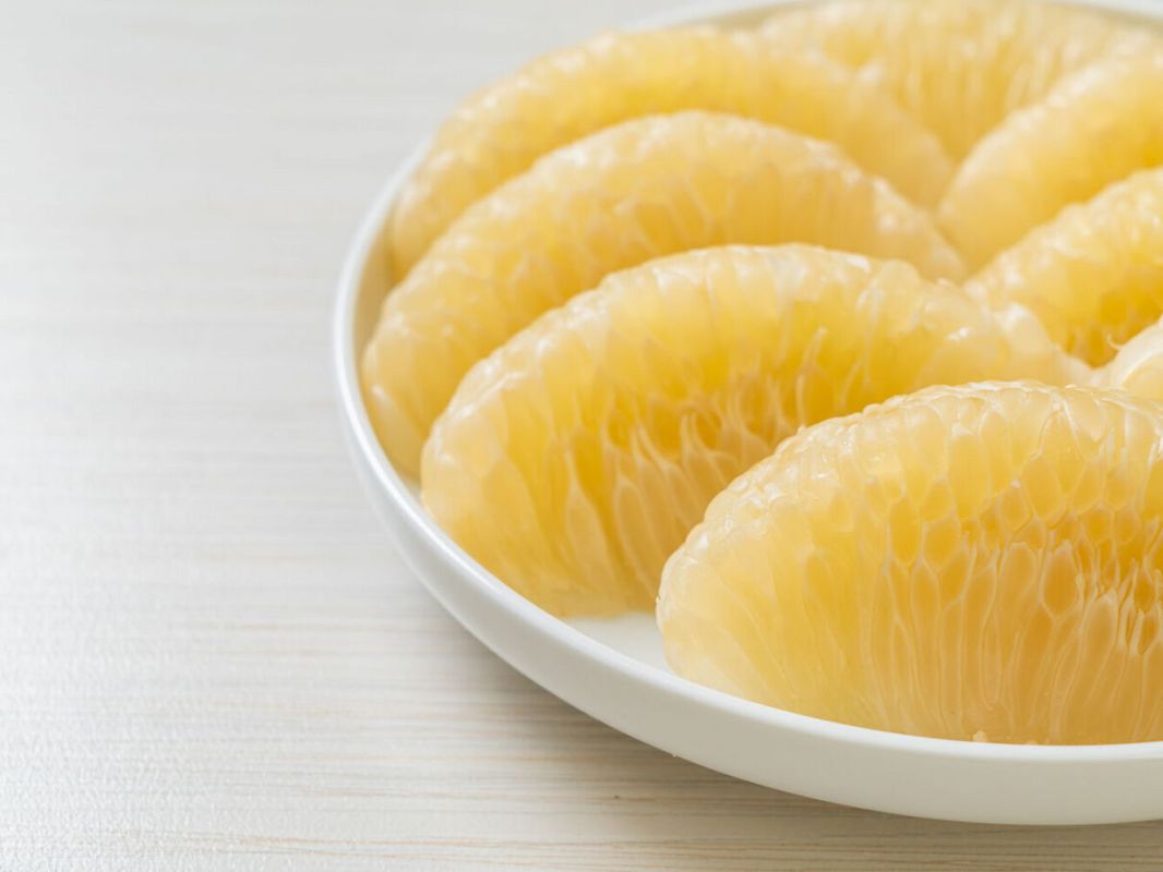 Les bienfaits insoupçonnés du pomelo : au-delà de la vitamine C
