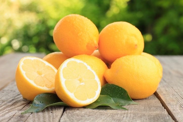 Les surprises santé du citron : un petit fruit aux grands bienfaits