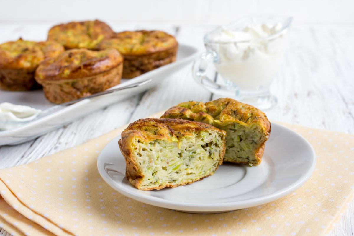 un cake salé de noël à préparer à l'avance pour un apéritif sans stress