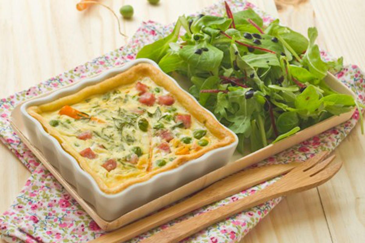 Savourez une quiche aux petits légumes de saison