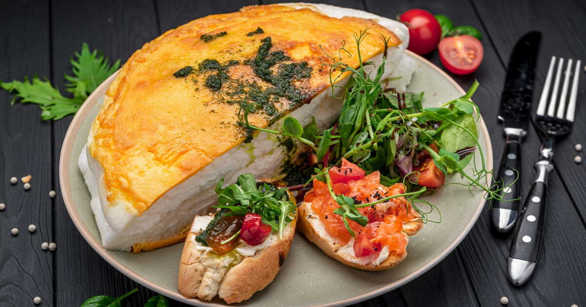 Découvrez les secrets de l'authentique omelette de la Mère Poulard