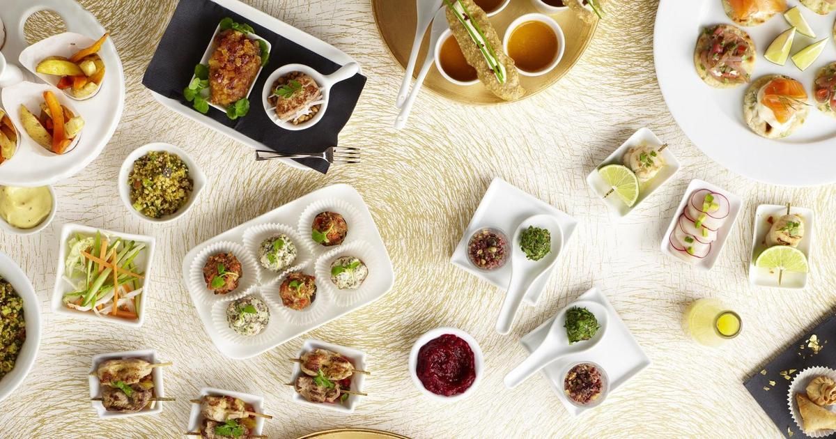 Célébrez le Nouvel An avec un buffet d'amuse-bouches savoureux