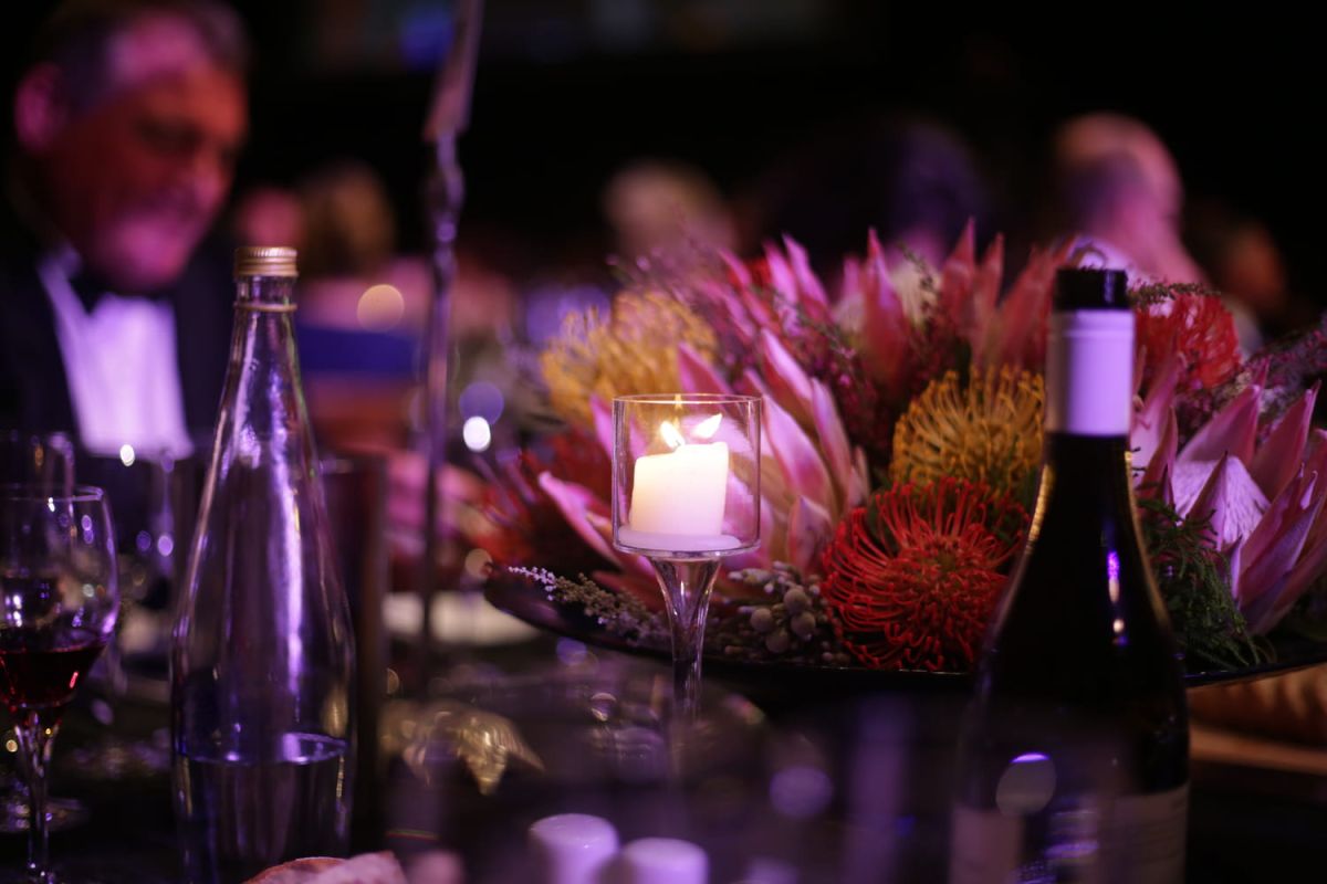 Des restaurants plongés dans l'obscurité pour la planète