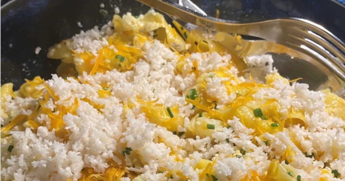 Découvrez la recette surprenante de pâtes au lait et curry par Julie Andrieu
