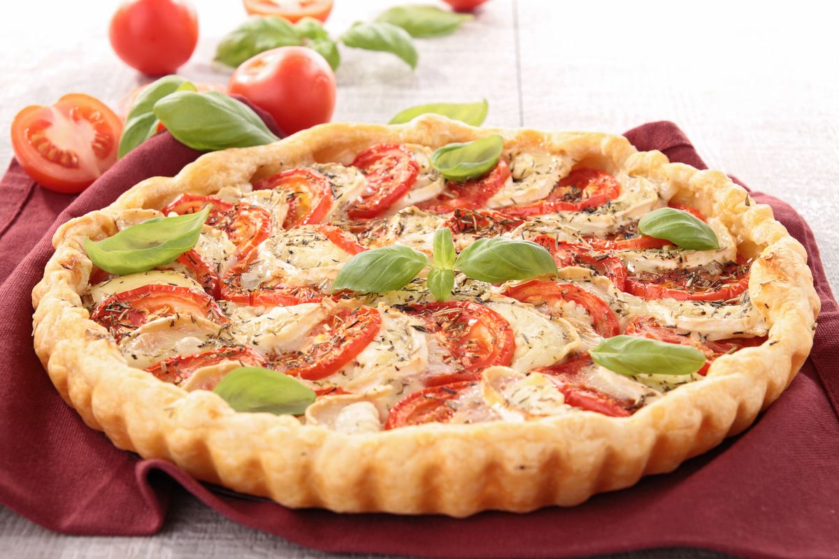 Découvrez la recette d'une pizza d'été légère et savoureuse
