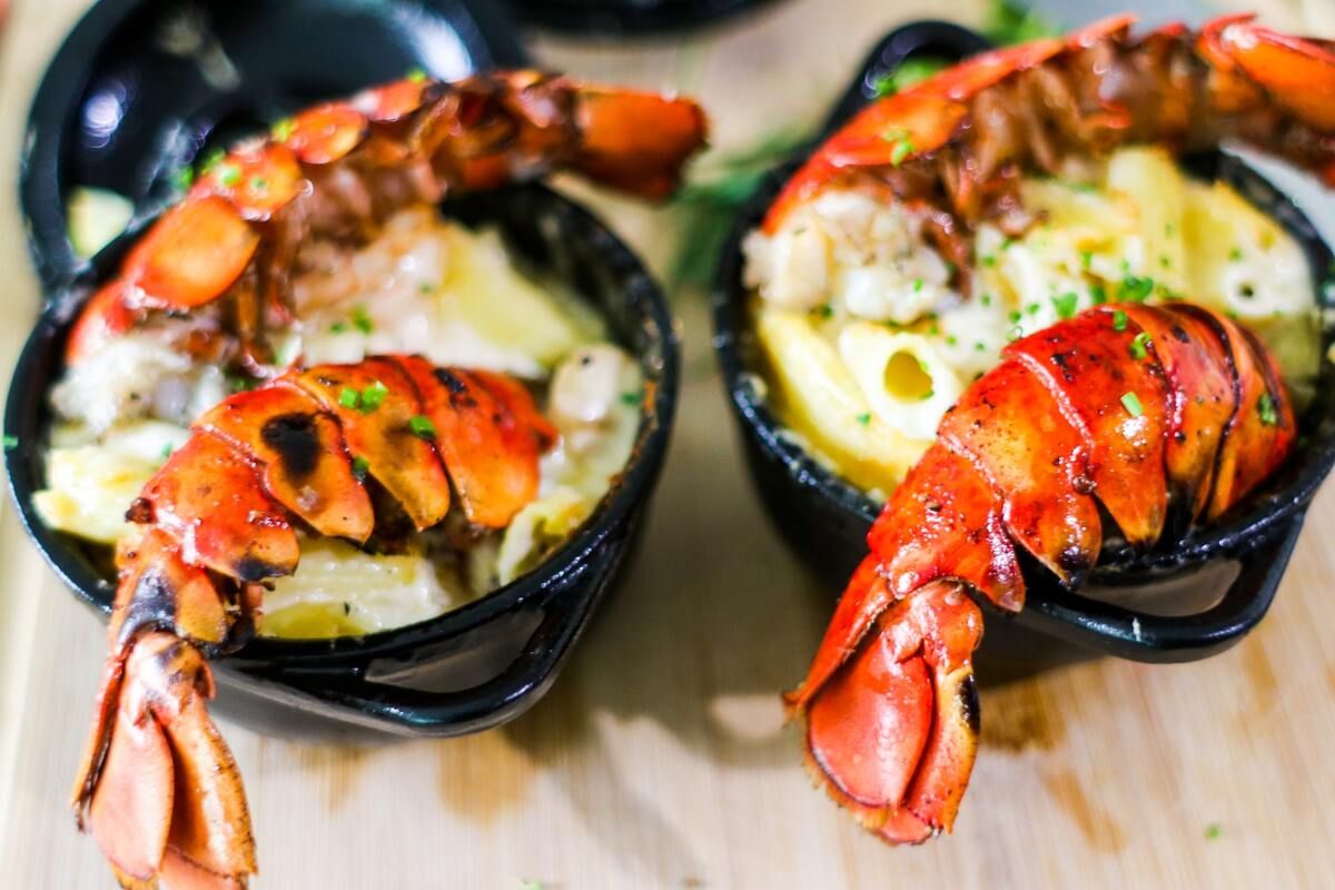 Queues de langoustes grillées au four : recette facile et savoureuse