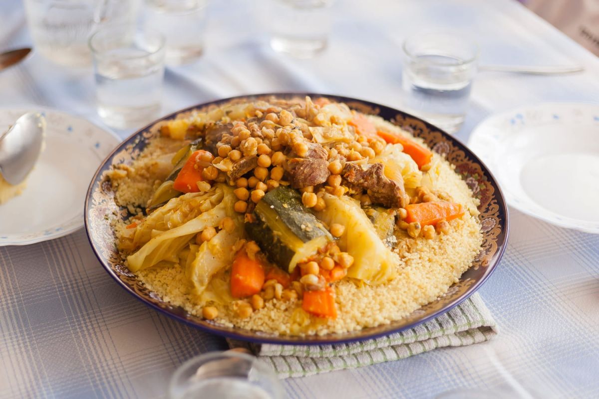 Philippe Etchebest dévoile sa recette de couscous facile inspirée de son enfance