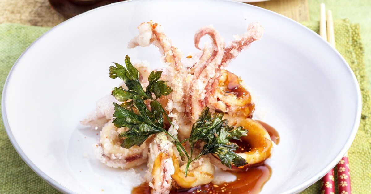 Quand les calamars frits rencontrent la douceur de la sauce sucrée
