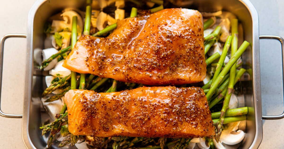Filet de saumon à la moutarde et au miel : une recette rapide à découvrir